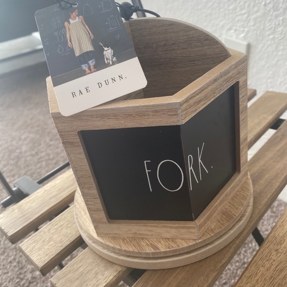 Rae dunn turning utensils - Picture 3 of 3